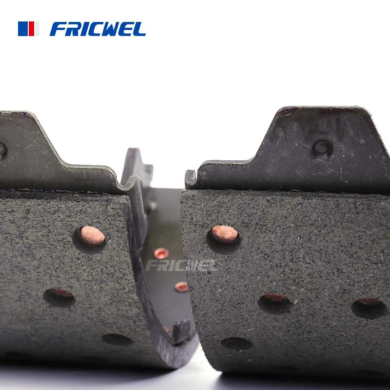 High Quality Non-Asbestos Steel Rivets with ISO/Ts16949 for Light Truck